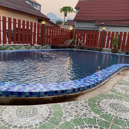 Premier Vang Vieng Hotel Exterior photo
