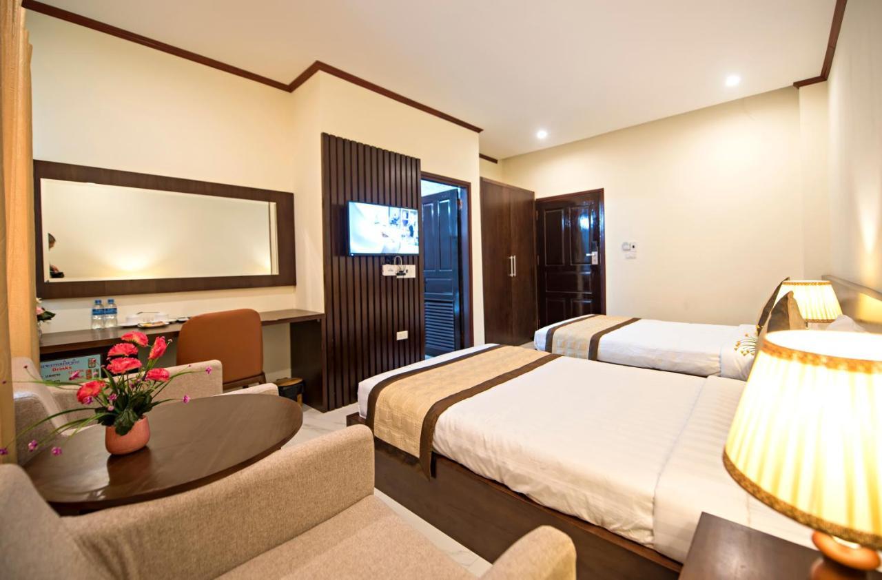 Premier Vang Vieng Hotel Exterior photo