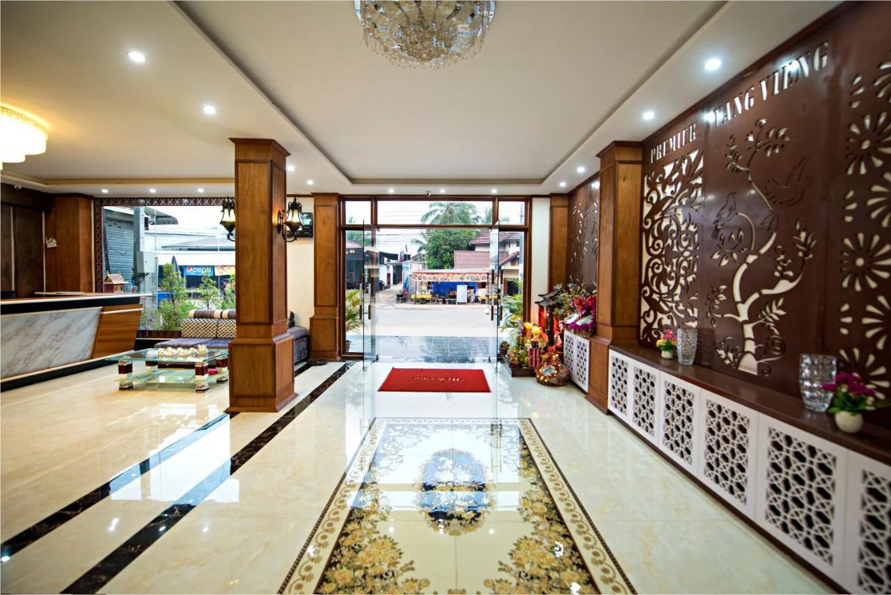 Premier Vang Vieng Hotel Exterior photo