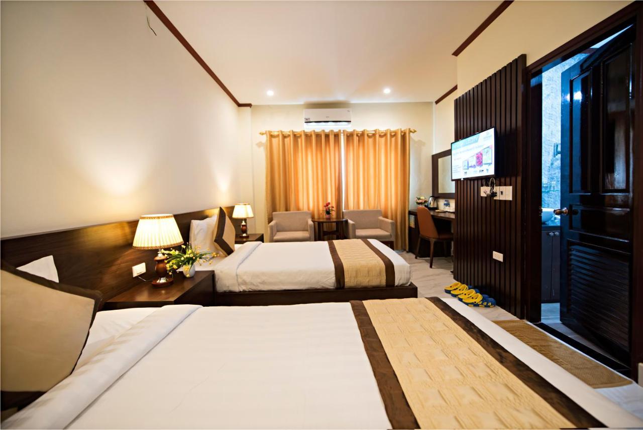Premier Vang Vieng Hotel Exterior photo
